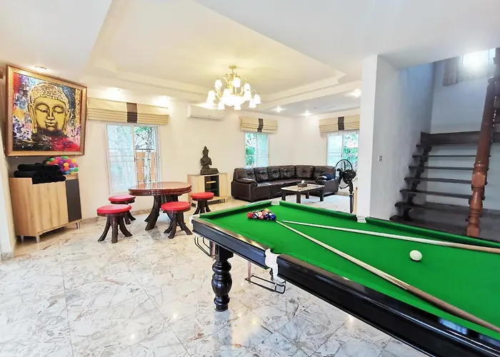 Joopland Luxury Pool Villa Pattaya Walking Street 6 Bedrooms