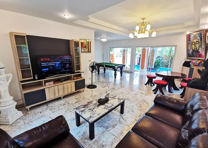 Joopland Luxury Pool Villa Pattaya Walking Street 6 Bedrooms