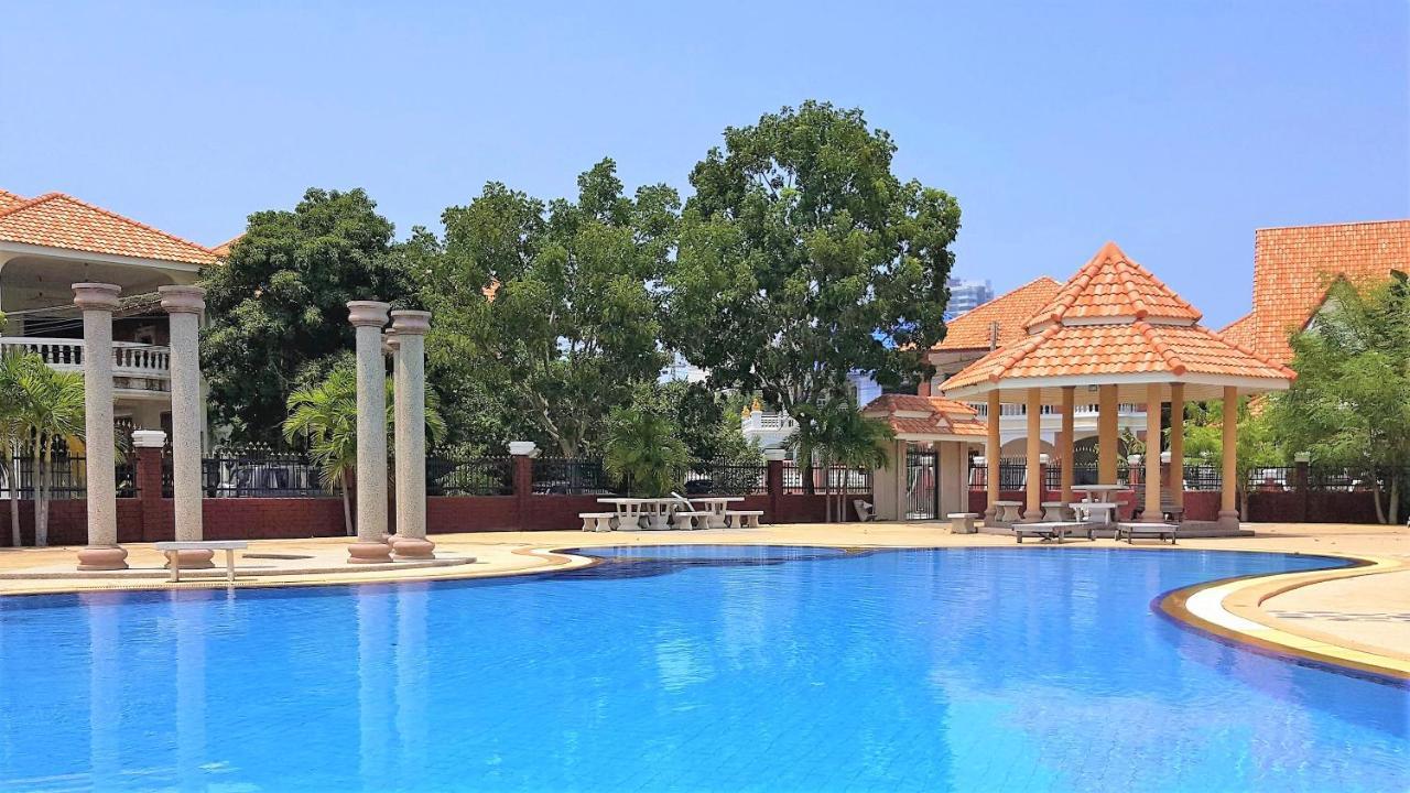 Joopland Luxury Pool Walking Street 6 Bedrooms Pattaya